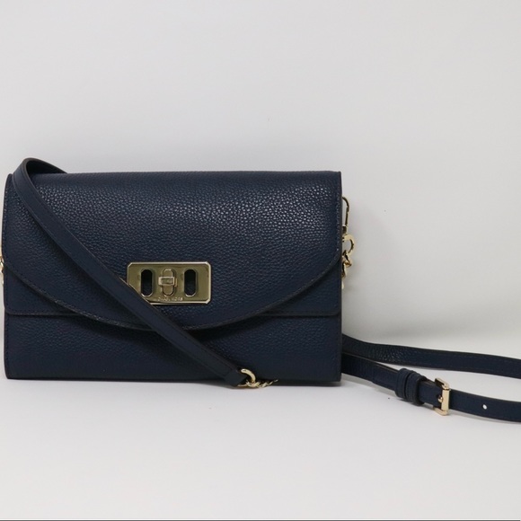 Like new Micheal Kors crossbody bag - Picture 2 of 8